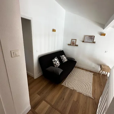 820 - Renovated, Pool, & Golf Within Walking Distance Villa *