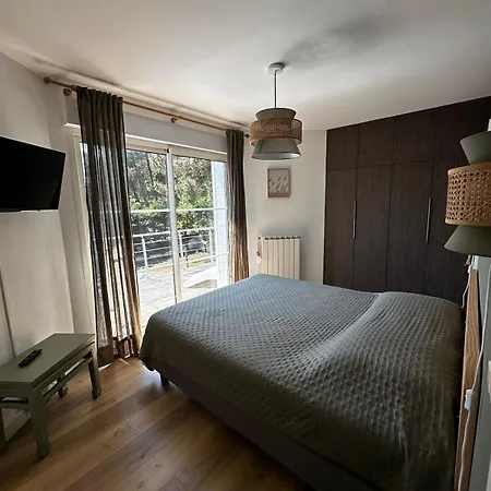 820 - Renovated, Pool, & Golf Within Walking Distance Villa *