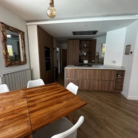 Villa 820 - Renovated, Pool, & Golf Within Walking Distance