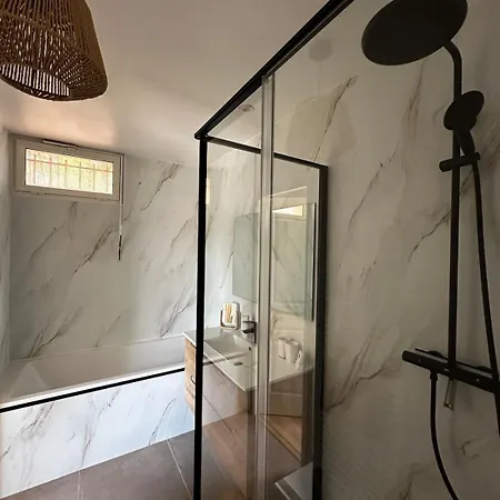 820 - Renovated, Pool, & Golf Within Walking Distance Moliets-et-Maa